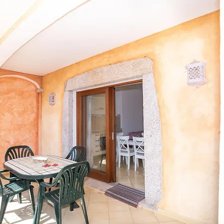 Smeralda House Apartmán *