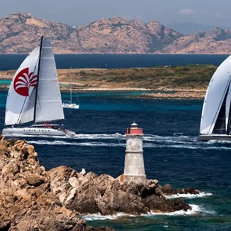 Smeralda House Lägenhet Cannigione